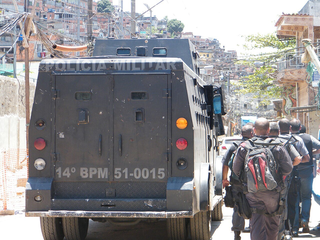 Moradores cobram ações efetivas contra violência nas favelas